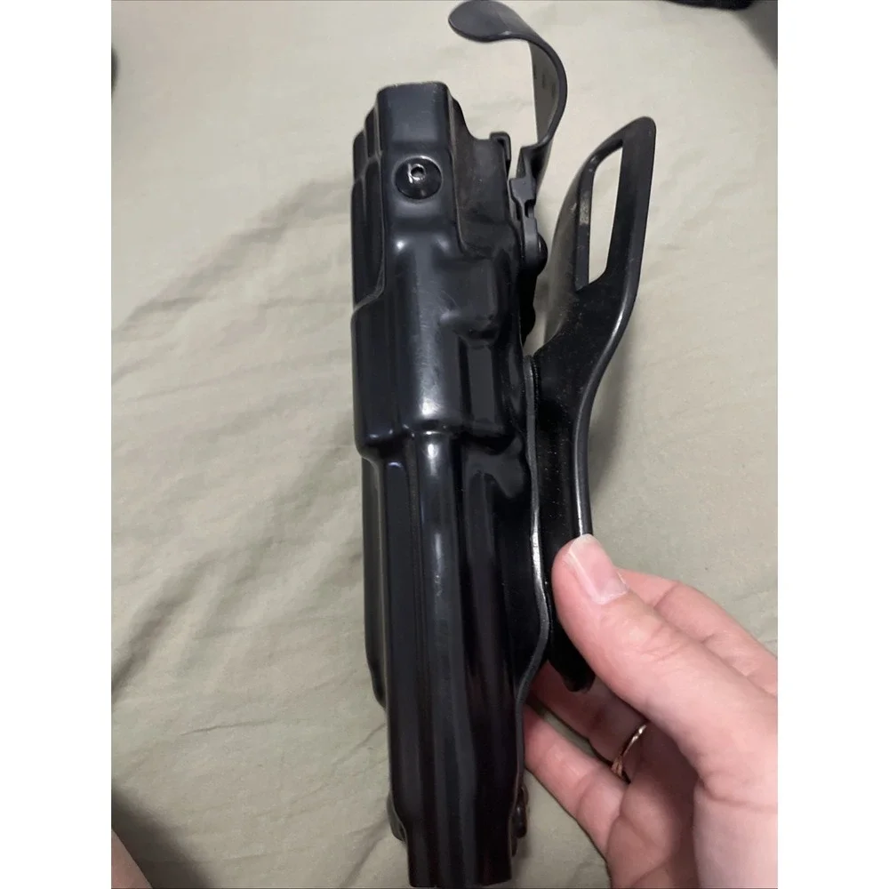 Safariland 6390-2672-491 Level I Retention Holster RH 6390 Surefire Black Gloss
